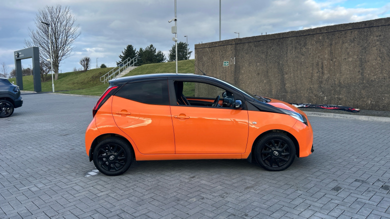 Toyota Aygo 1.0 VVT-i X-Cite 6 5dr Petrol Hatchback